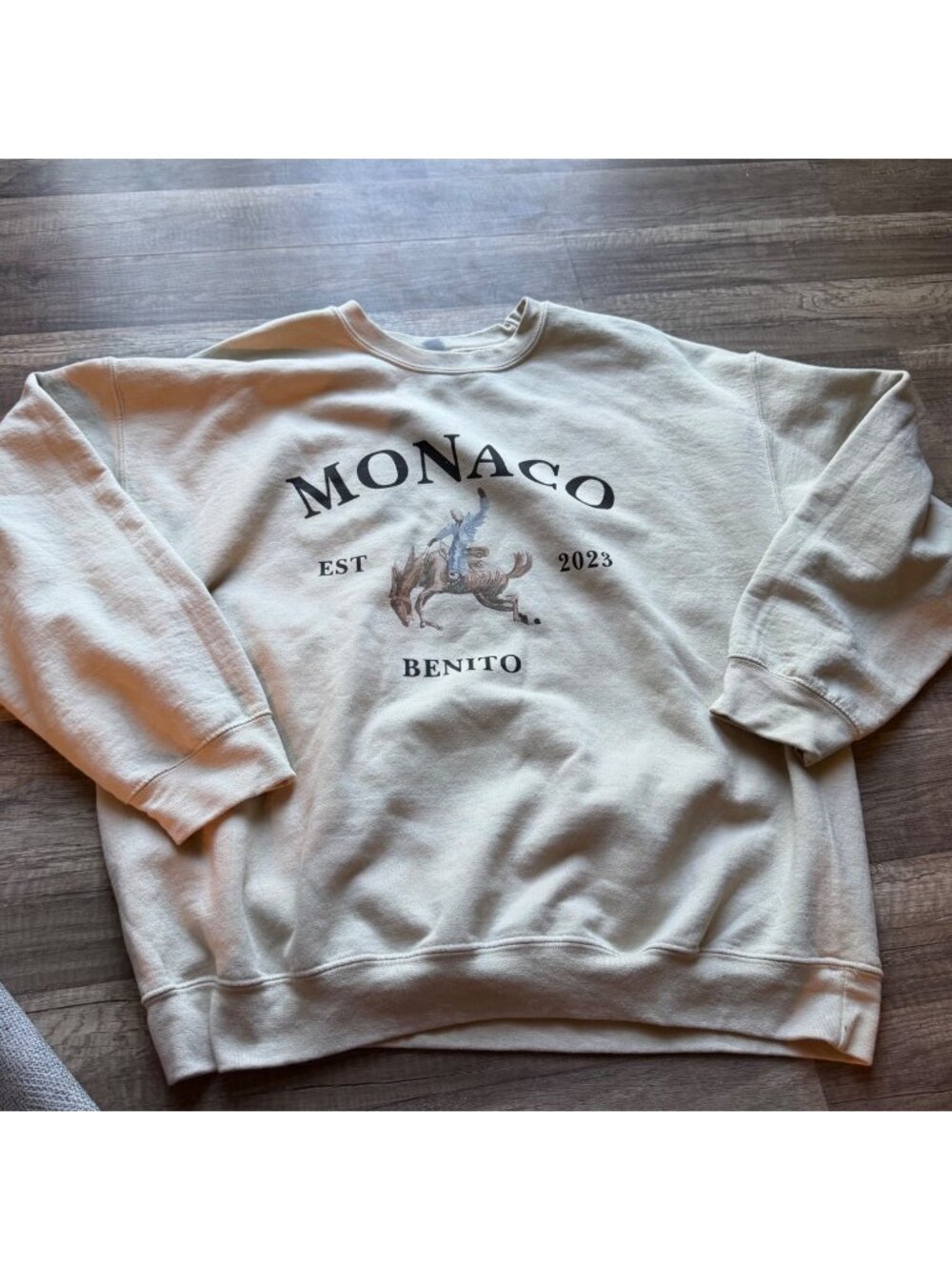Monaco Benito Cowboy Graphic Sweatshirt Beige XL Gildan Heavy Blend 2023